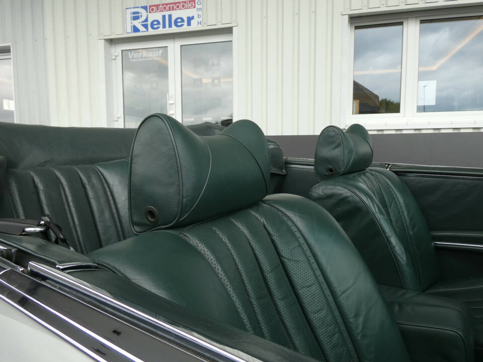 Image 15/31 of Mercedes-Benz 280 SE 3,5 (1970)