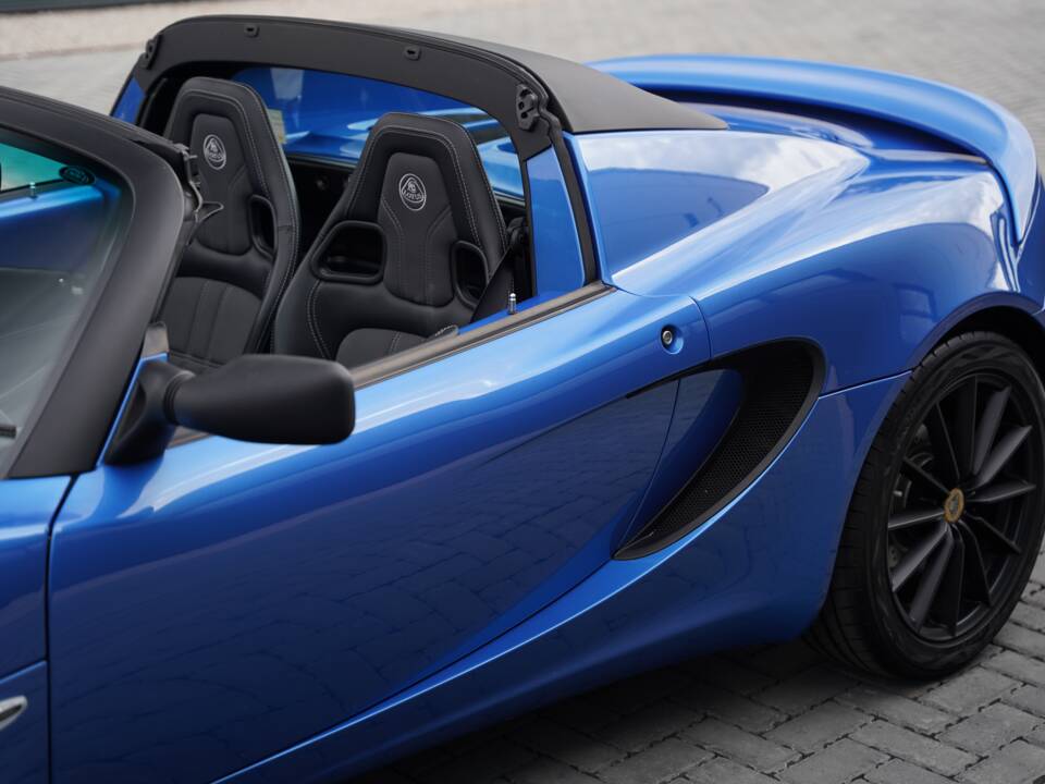 Image 38/50 of Lotus Elise Sport 220 (2019)