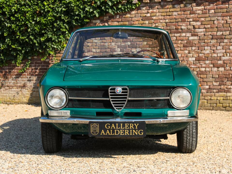 Bild 5/50 von Alfa Romeo Giulia 1300 GT Junior (1972)