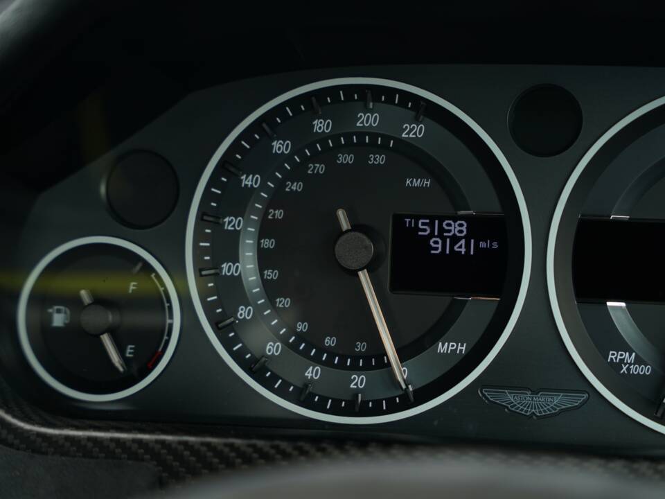 Bild 21/50 von Aston Martin V12 Vantage AMR (2017)