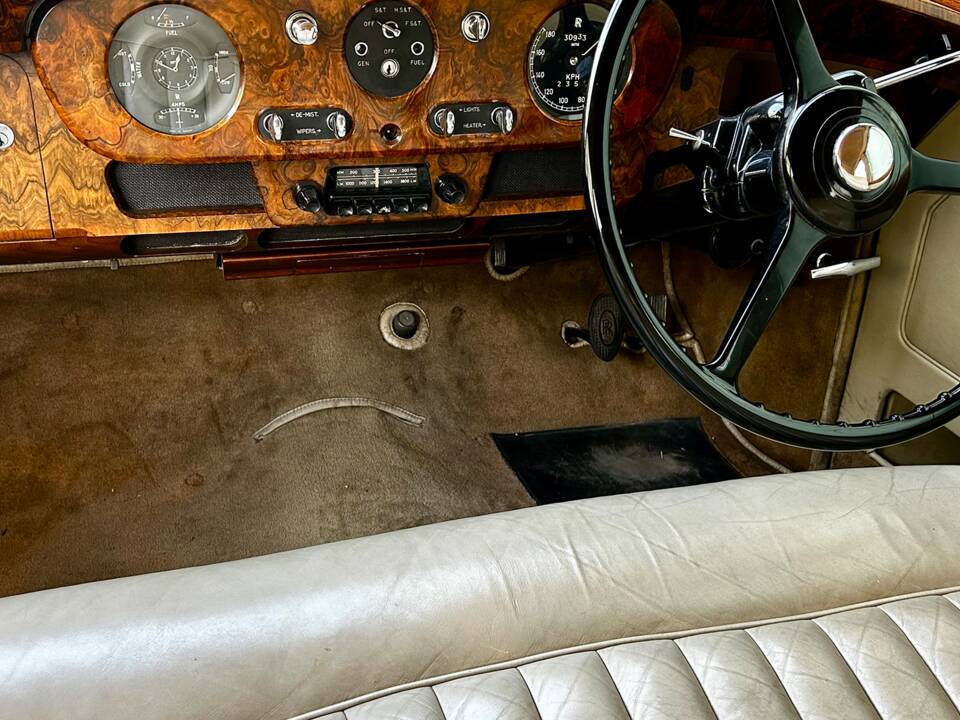 Image 10/16 of Rolls-Royce Silver Cloud I (1957)