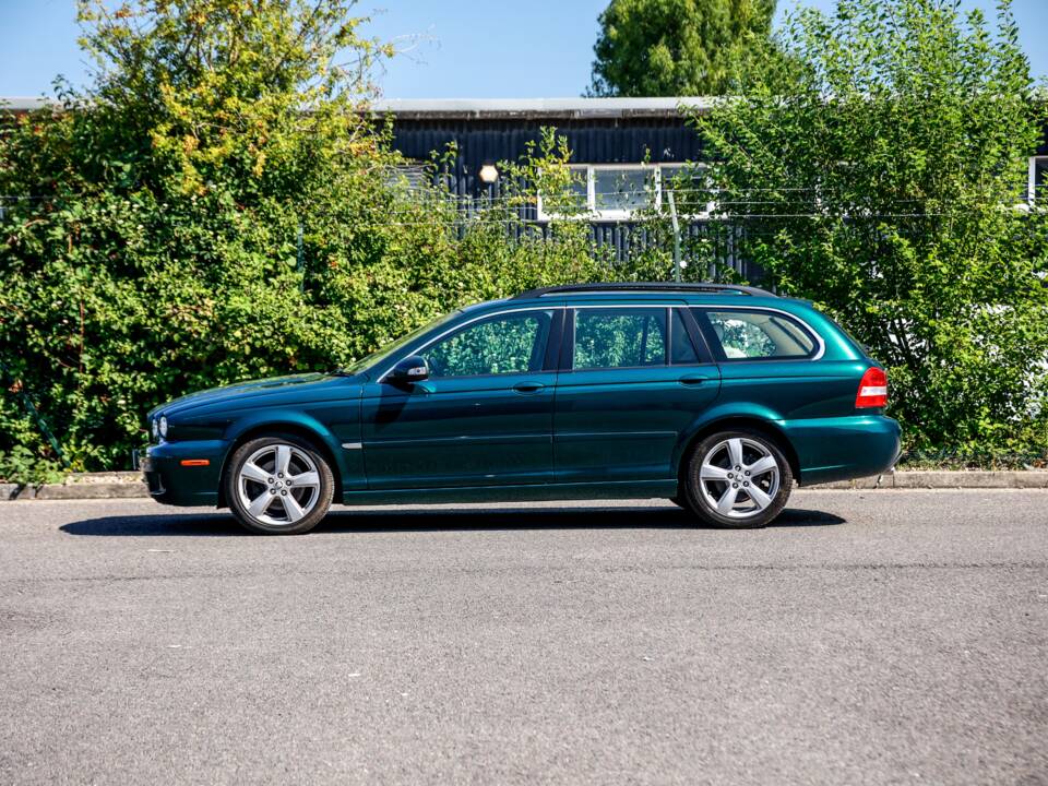Bild 12/35 von Jaguar X-Type Estate 2.2 D (2009)