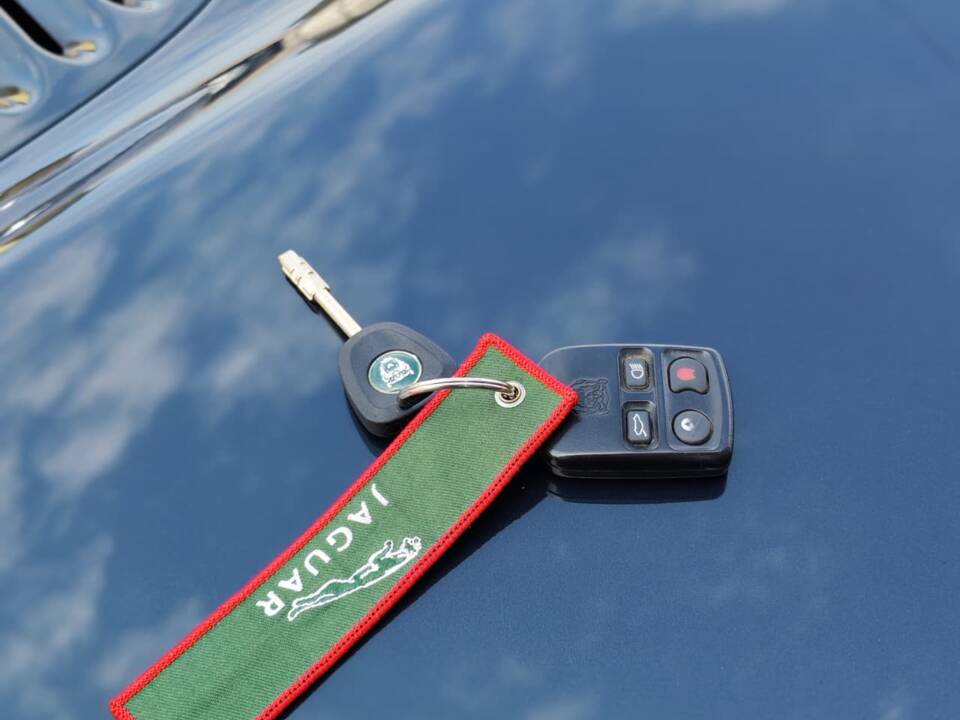 Imagen 21/21 de Jaguar XKR (2001)