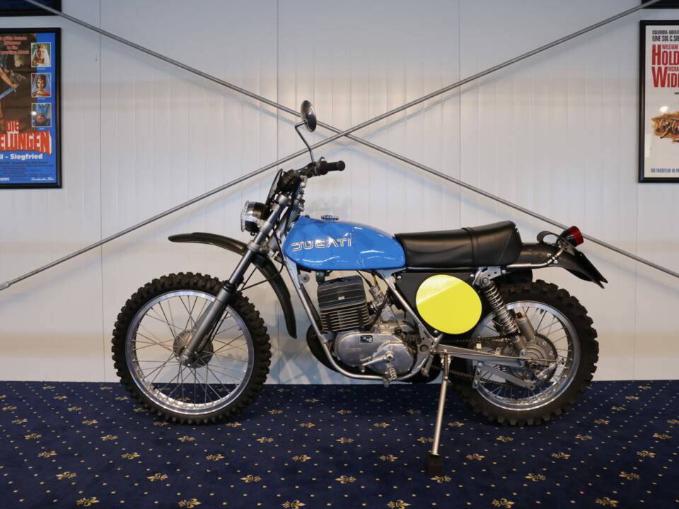 Image 15/25 of Ducati Regolarità 125 (1900)