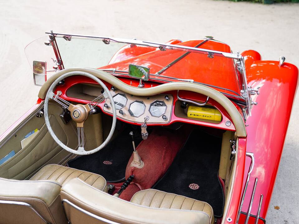 Bild 17/34 von MG TF (1956)