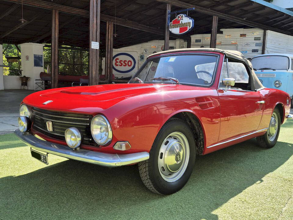 Image 50/63 of FIAT 1200 S OSI (1965)