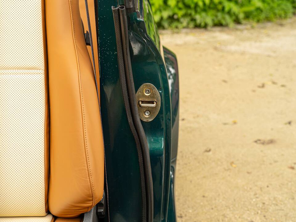 Image 47/85 of Rover Mini Cabriolet (1996)