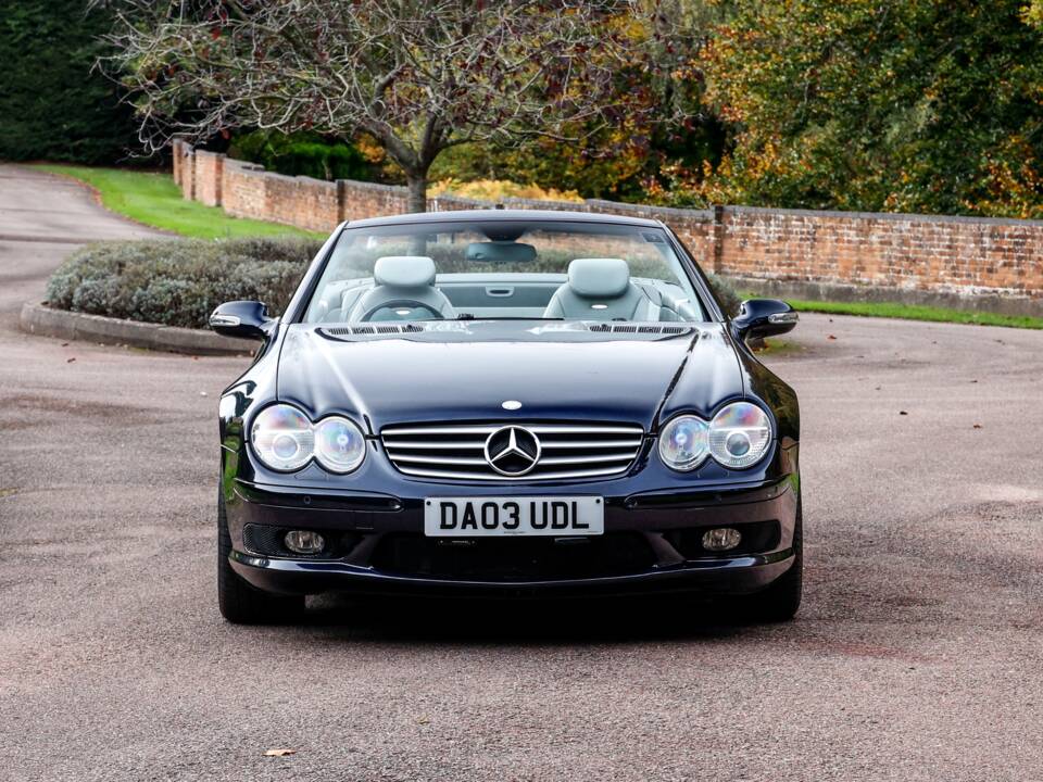Image 6/41 of Mercedes-Benz SL 55 AMG (2003)