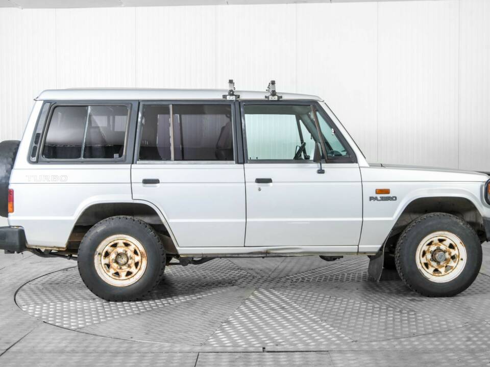 Image 10/50 of Mitsubishi Shogun TD (1987)