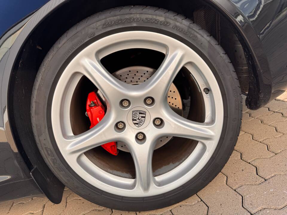 Bild 52/66 von Porsche 911 Carrera S (2006)