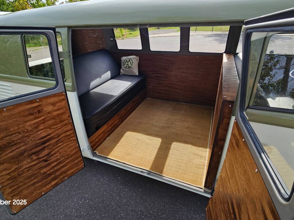 Image 14/30 of Volkswagen T1 Samba 1.2 (1959)