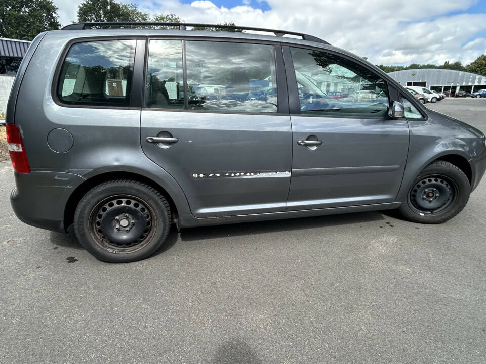 Image 9/25 of Volkswagen Touran 1.4 TSI (2004)