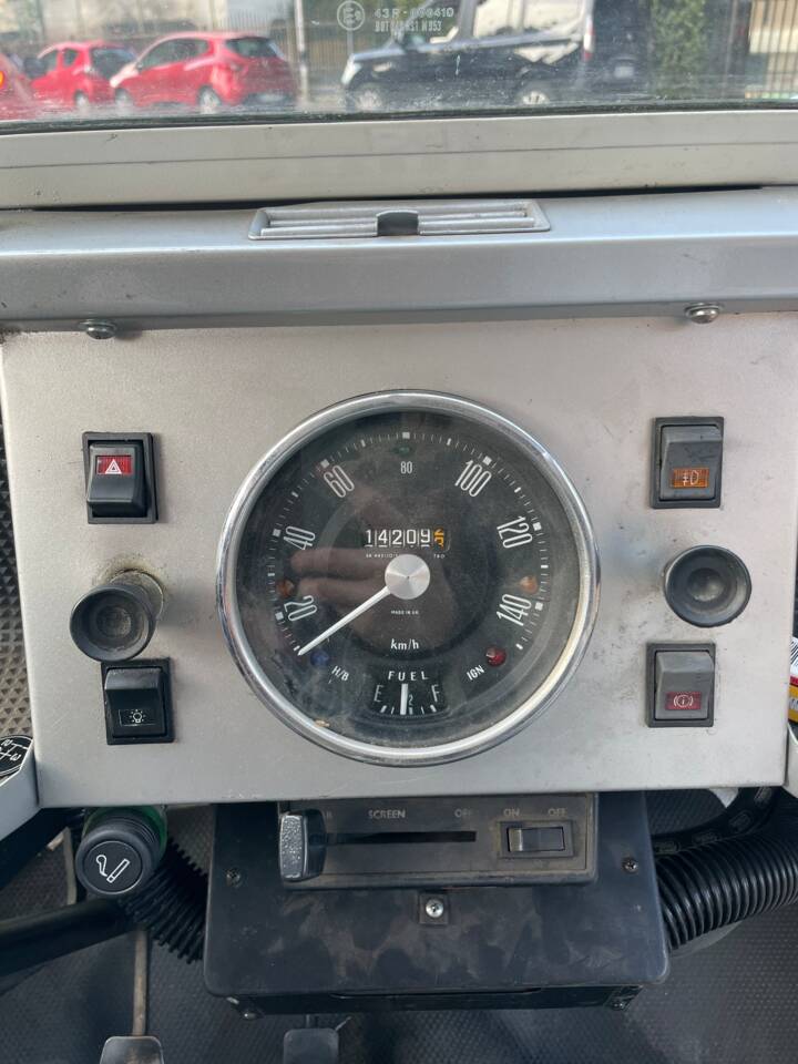 Immagine 5/7 di Mini Moke (1987)