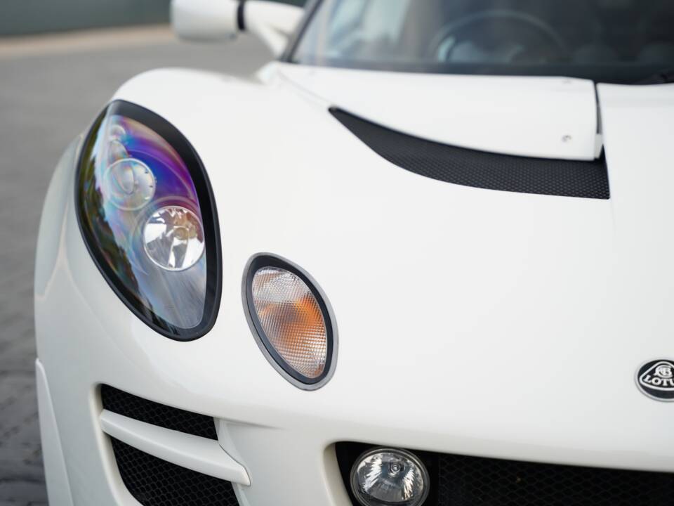 Image 27/50 of Lotus Exige S 240 (2010)