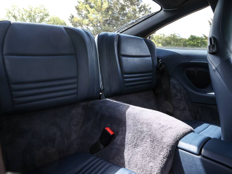 Image 27/32 of Porsche 911 Carrera (1998)