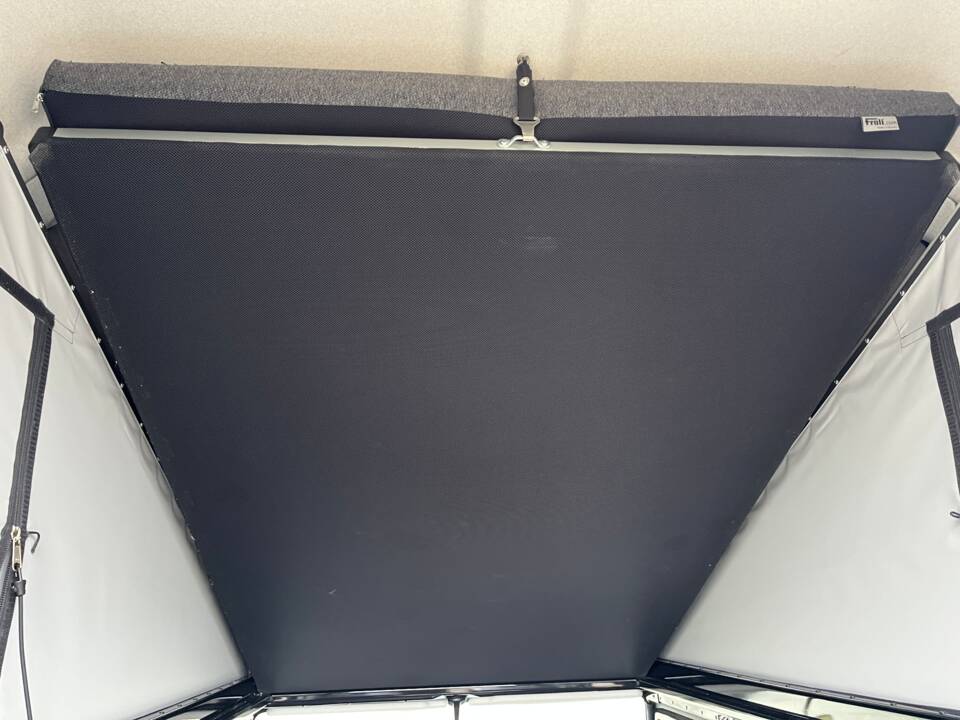 Image 53/93 of Land Rover Defender 110 (2014)