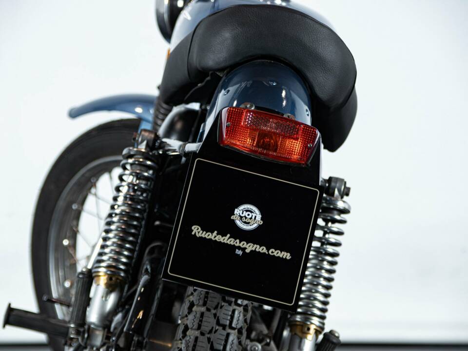 Bild 45/50 von Aermacchi Harley-Davidson DUMMY (1971)