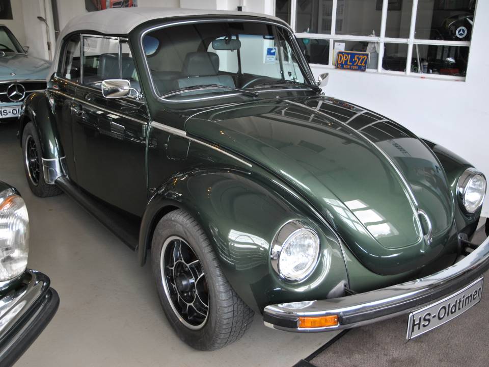 Immagine 5/41 di Volkswagen Maggiolone 1303 LS (1976)