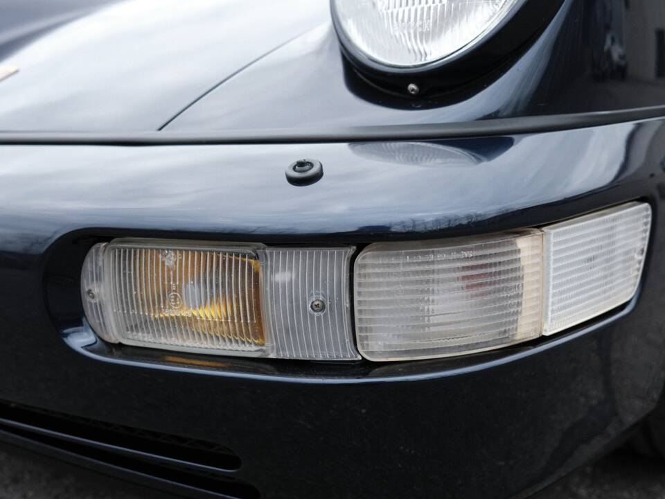 Bild 26/34 von Porsche 911 Carrera 4 (1991)