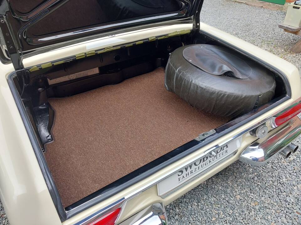 Image 14/15 de Mercedes-Benz 230 SL (1965)