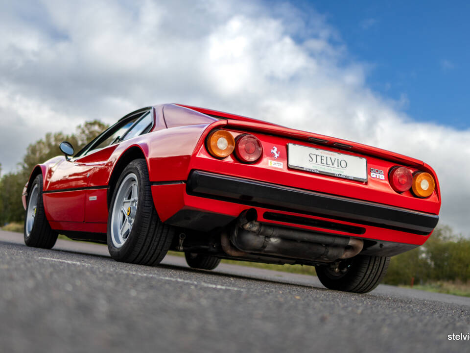 Image 23/65 of Ferrari 308 GTB (1978)