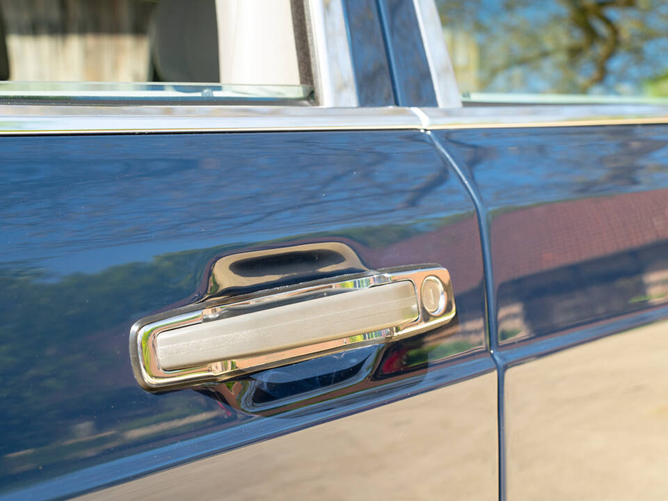 Bild 19/64 von Mercedes-Benz 500 SEL (1984)
