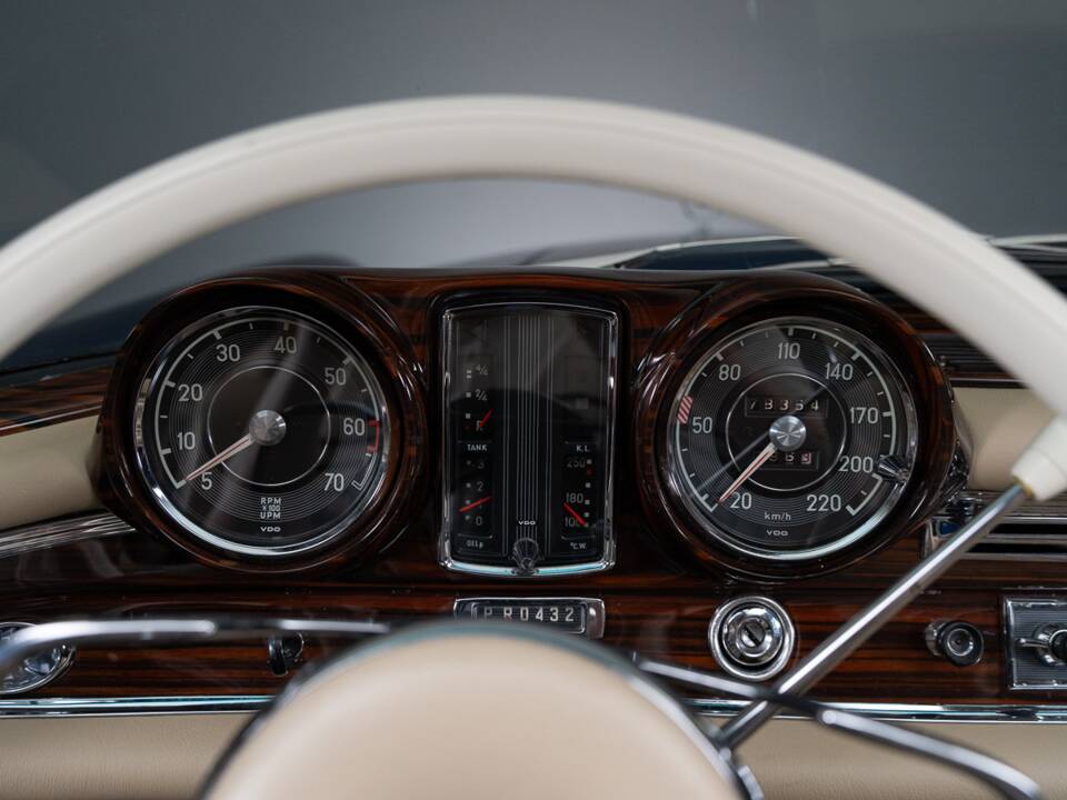 Bild 27/34 von Mercedes-Benz 250 SE (1966)