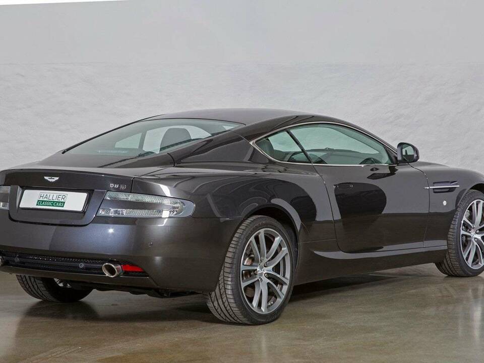 Afbeelding 9/20 van Aston Martin DB 9 (2011)