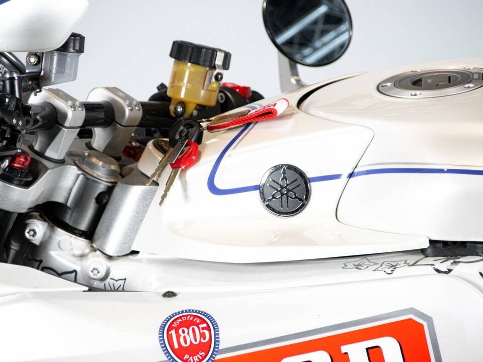 Image 20/50 of Yamaha DUMMY (2007)