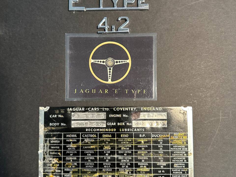 Image 3/23 de Jaguar Type E 4.2 (1964)