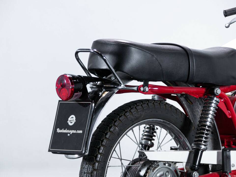 Immagine 50/50 di Moto Guzzi DUMMY (1971)