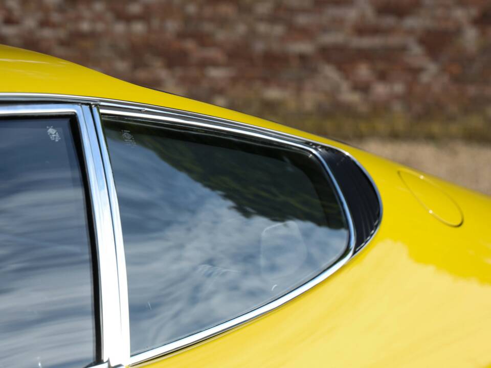 Afbeelding 13/50 van Ferrari 365 GTB/4 Daytona (1971)