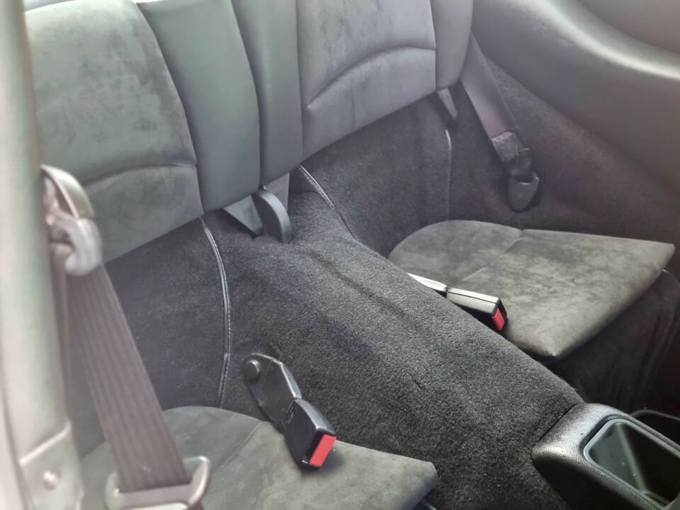 Image 21/45 of Porsche 911 Carrera 4 (1995)