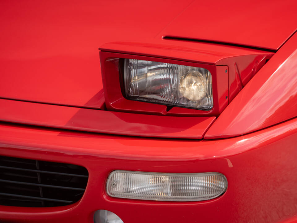 Immagine 35/50 di Ferrari F 355 GTS (1996)