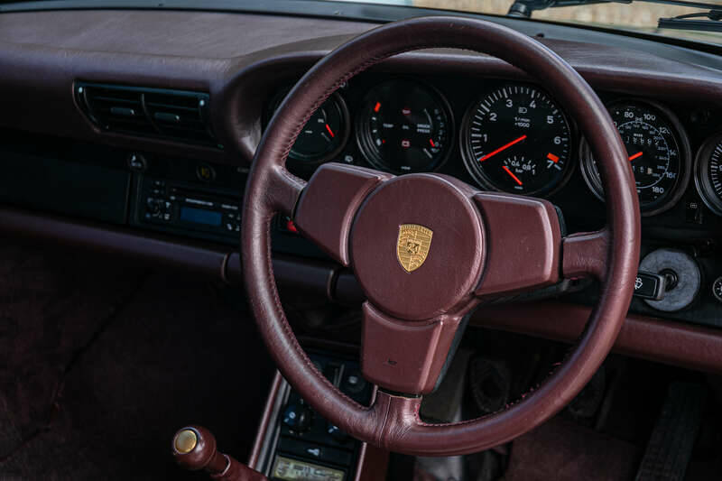 Immagine 11/40 di Porsche 911 Turbo LE (1989)