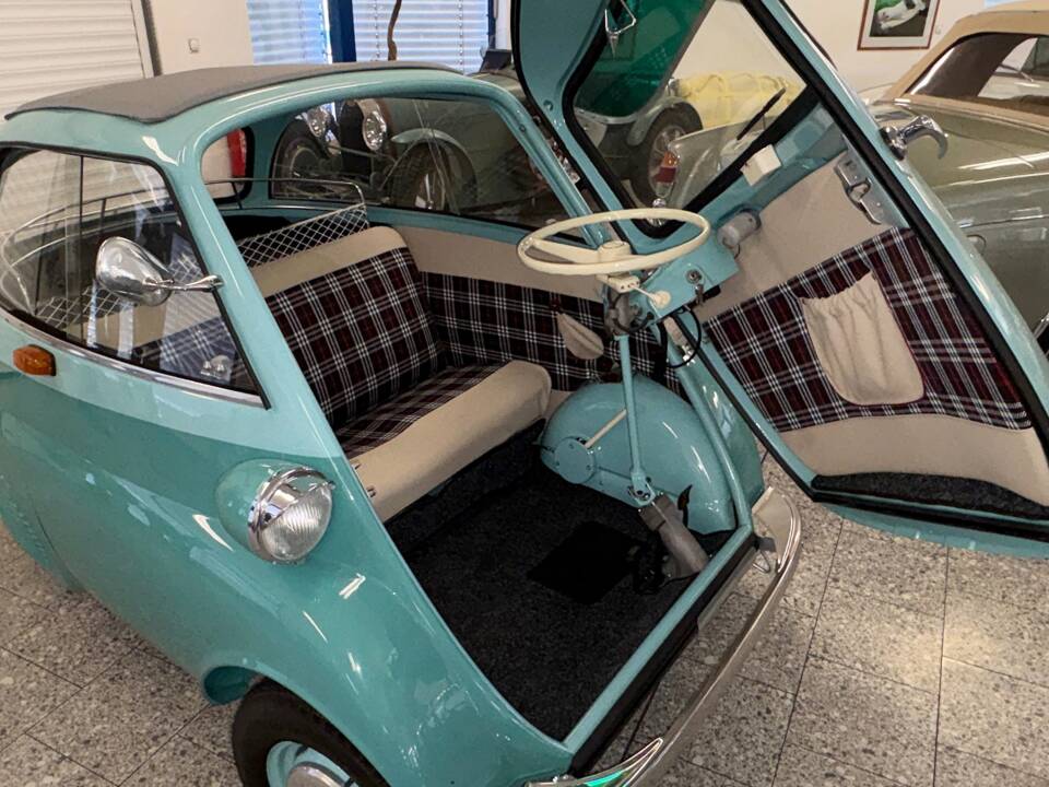 Image 8/13 of BMW Isetta 250 (1959)