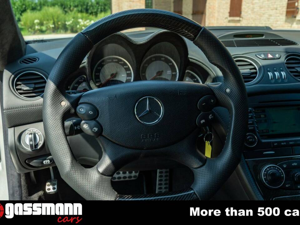 Image 13/15 of Mercedes-Benz SL 65 AMG (2005)