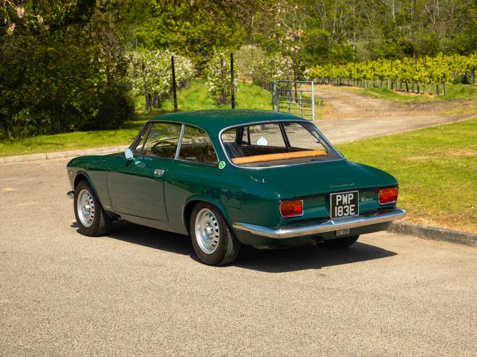 Imagen 42/50 de Alfa Romeo Giulia 1600 Sprint GT Veloce (1968)