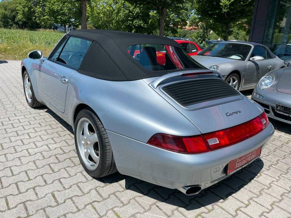 Image 4/19 of Porsche 911 Carrera (1995)