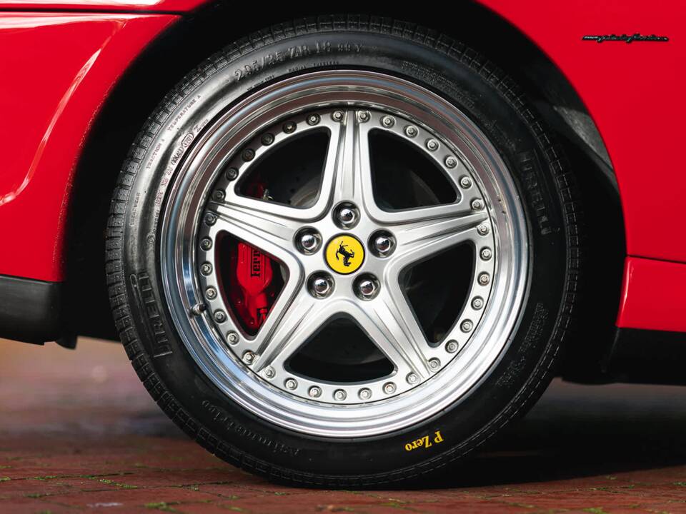 Imagen 14/25 de Ferrari 550 Barchetta (2001)