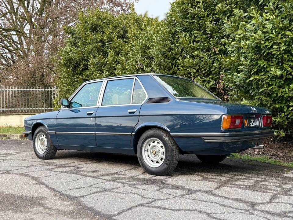 Bild 4/30 von BMW 518 (1980)