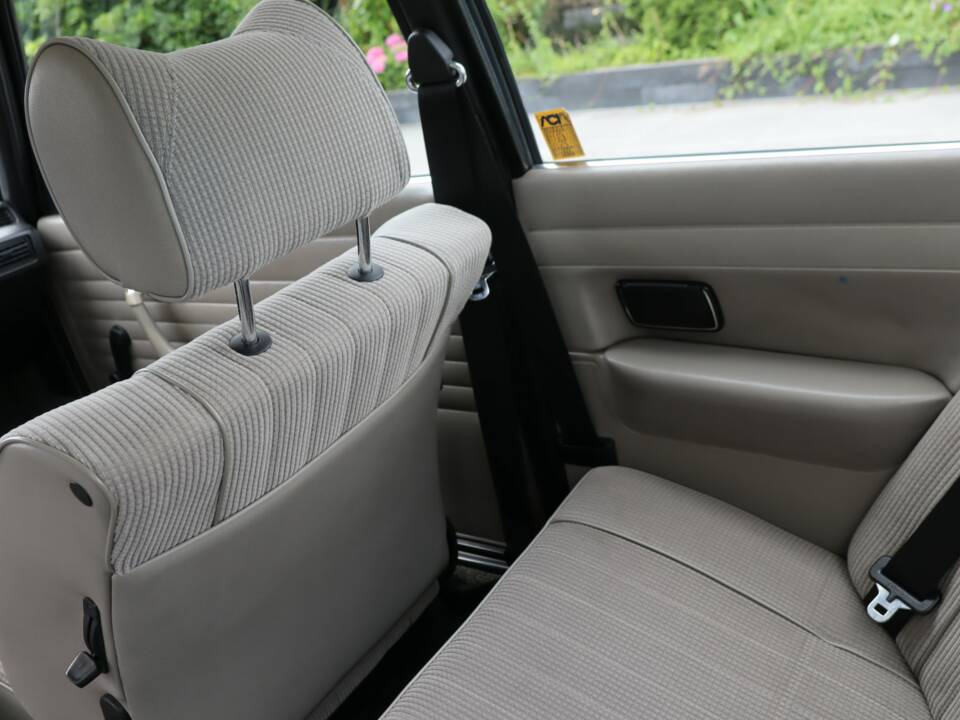Image 40/50 of BMW 323i (1980)