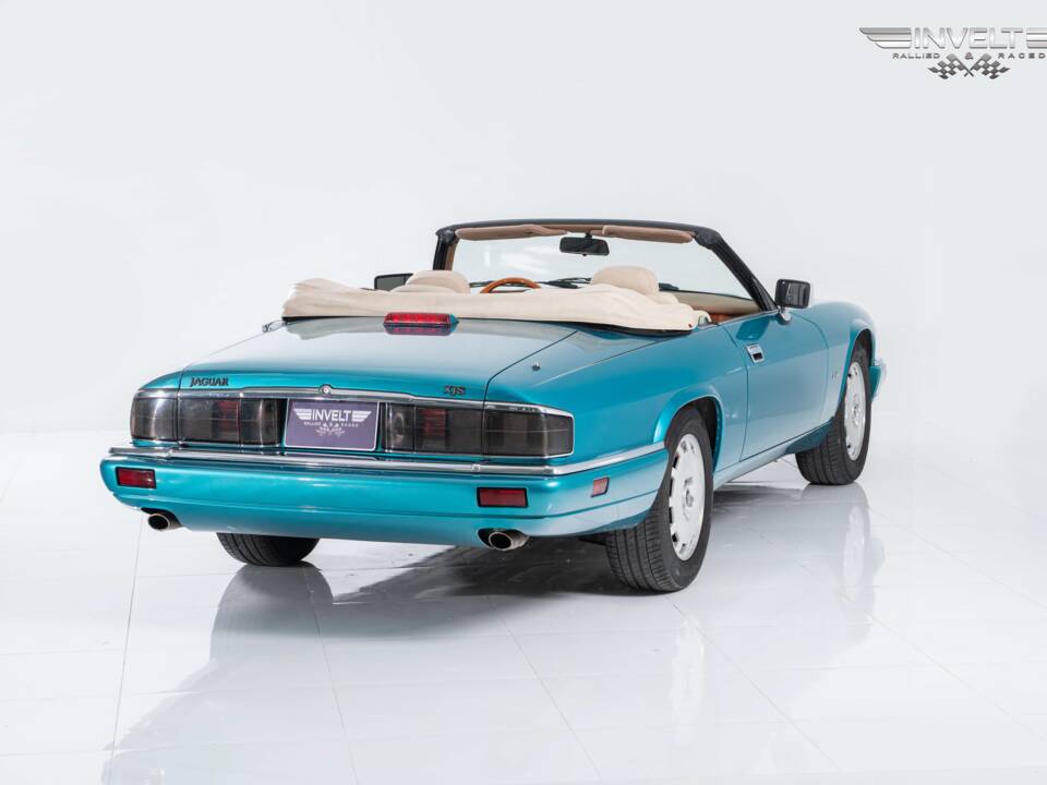 Afbeelding 8/24 van Jaguar XJS 4.0 Celebration (1996)