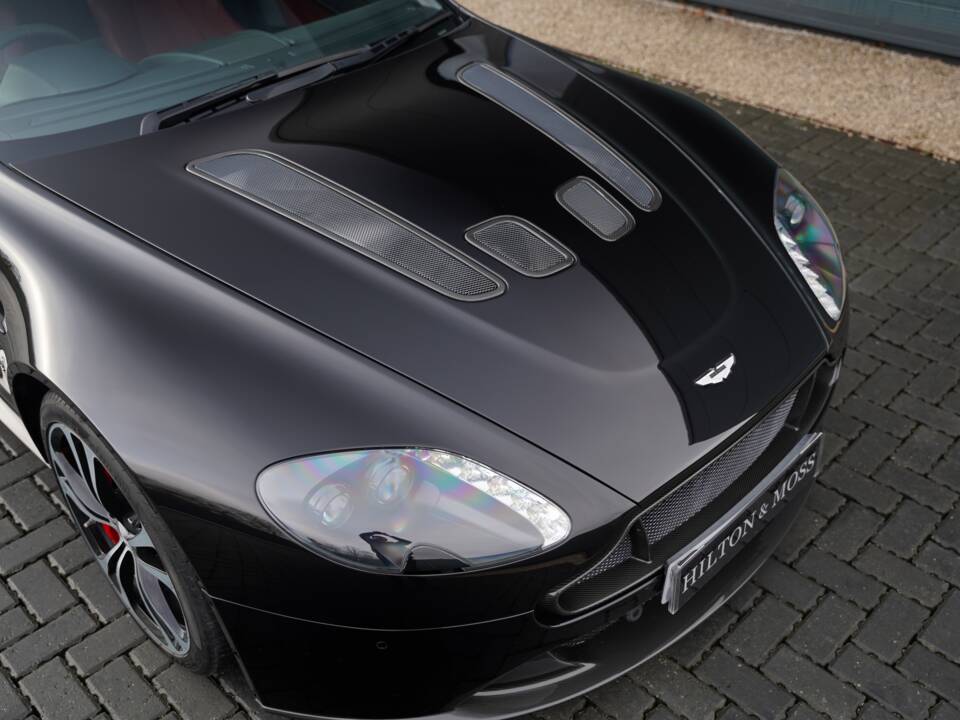 Afbeelding 29/50 van Aston Martin V12 Vantage S (2018)