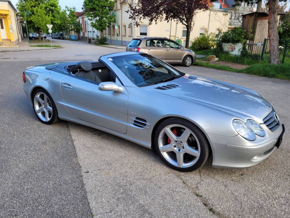 Bild 14/97 von Mercedes-Benz SL 500 (2004)