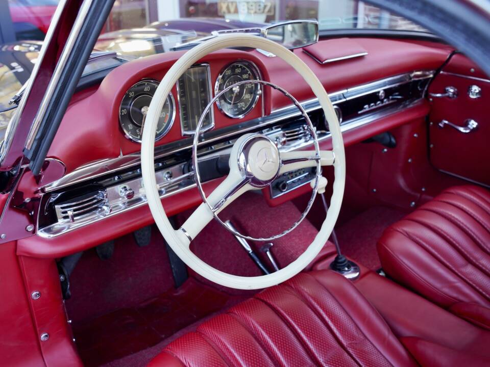 Image 3/50 of Mercedes-Benz 300 SL Roadster (1959)