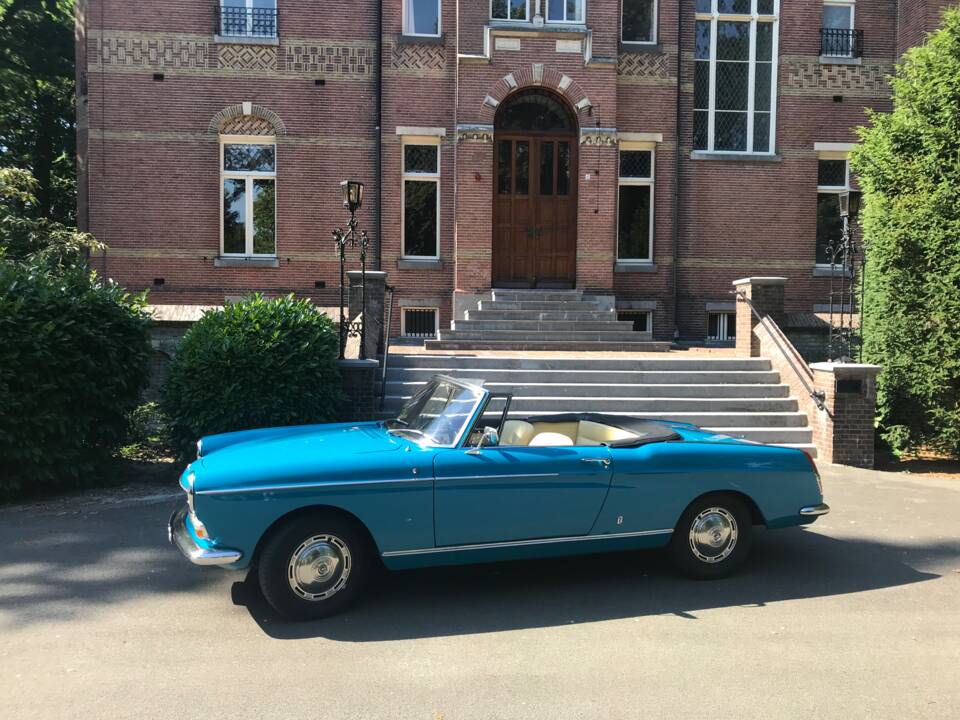 Bild 3/36 von Peugeot 404 Cabriolet (1967)