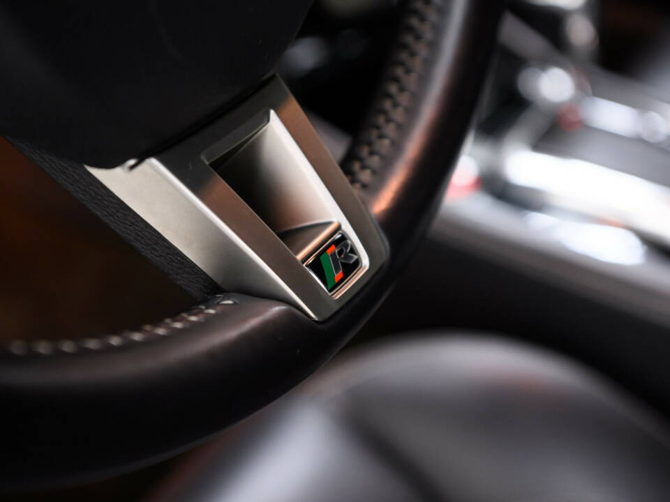 Image 21/37 of Jaguar XKR (2008)
