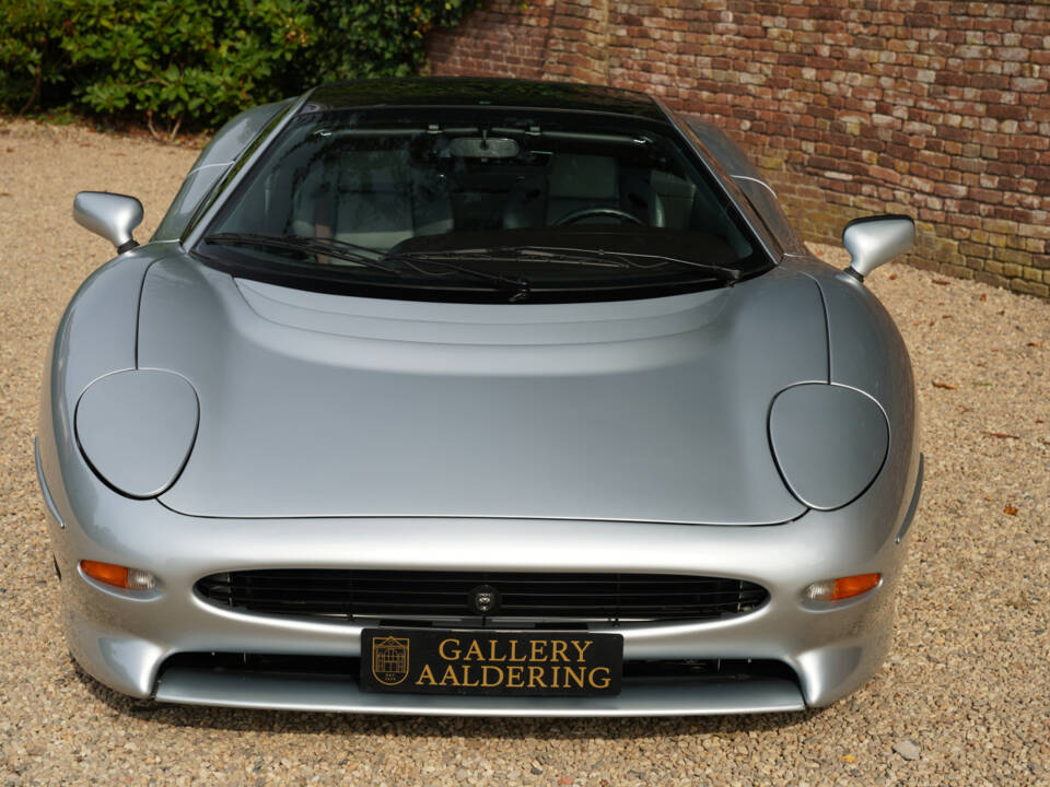 Bild 19/50 von Jaguar XJ 220 (1994)