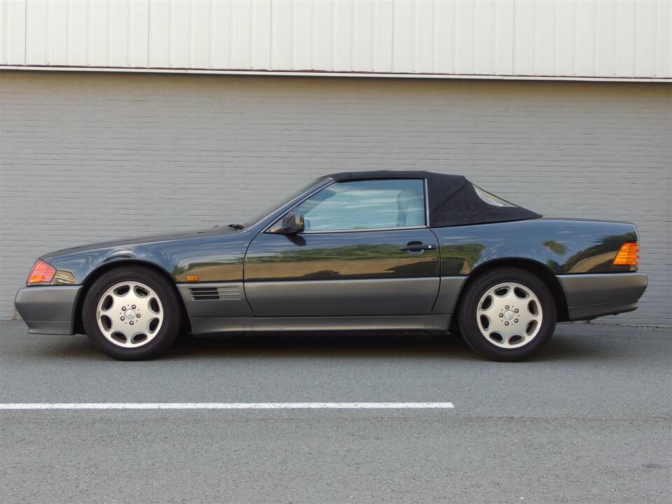 Image 6/96 of Mercedes-Benz 300 SL (1992)